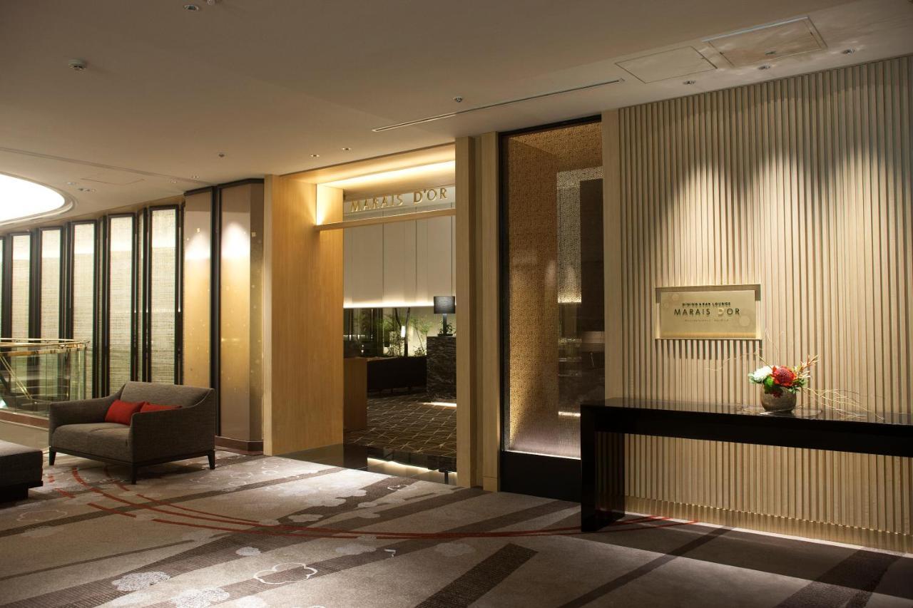 Kanazawa Tokyu Hotel Exteriör bild Entrance to the Westin Club Lounge at the Westin Tokyo