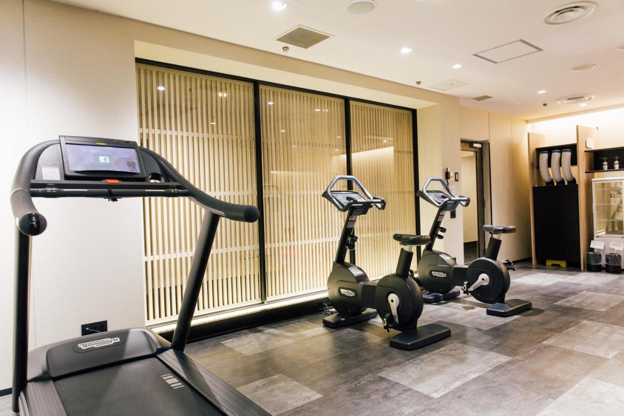 Kanazawa Tokyu Hotel Exteriör bild The gym at the hotel