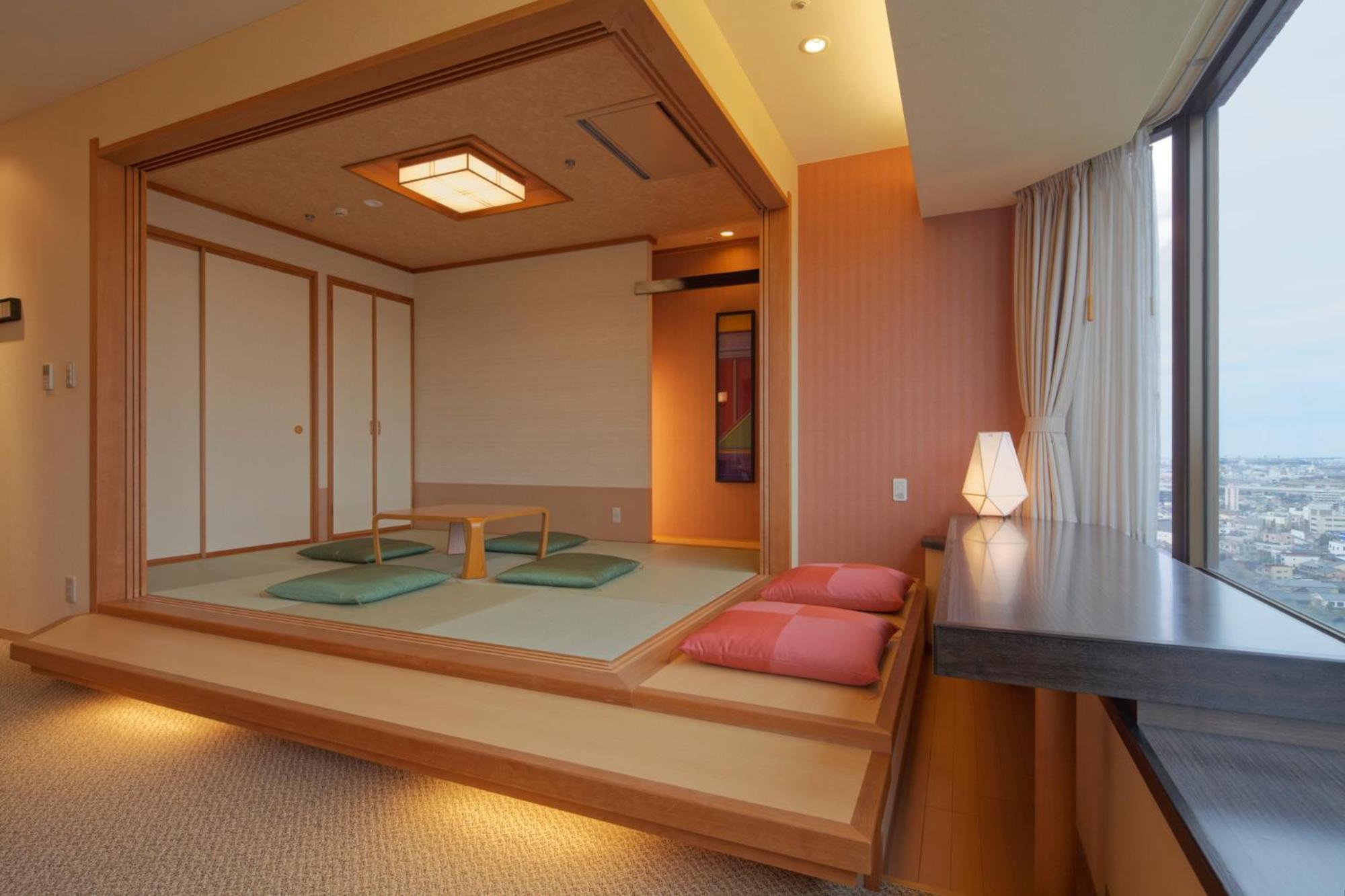 Kanazawa Tokyu Hotel Exteriör bild A Japanese-style room at the hotel